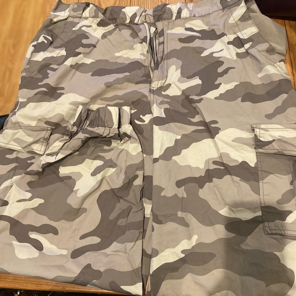 Forever 21 Camouflage Cargo “Jeans”/Casual pants - Gray and Silver